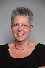 Marianne Assenholt, Økonomimedarbejder (200x300)